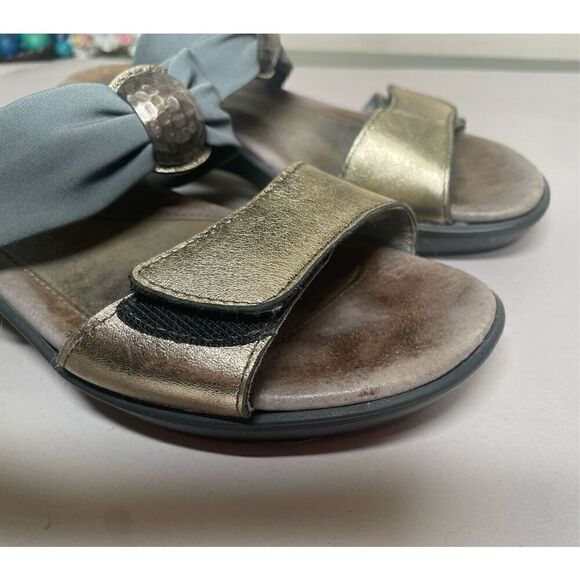 Naot Pinotage Pewter Stretch Leather Wedge Sandal size 7.5 - Picture 10 of 12